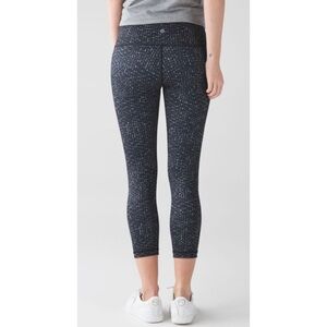 LULULEMON Samba Snake Battleship Black Wunder Under Crop III